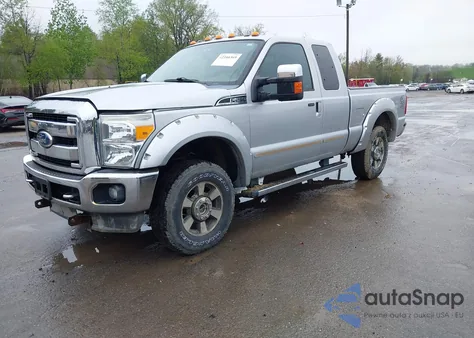 2011 Ford F-250 Lariat z USA, uszkodzony, nr VIN 1FT7X2B66BEC87583